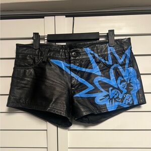 Blank NYC woman’s Black genuine Leather Shorts with Blue Graphic Sz 27